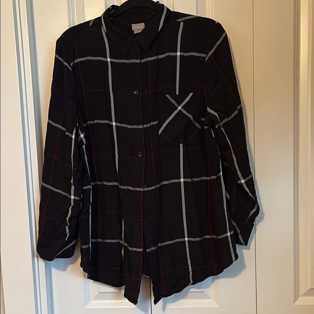 Chic Black Plaid Button-Up Shirt